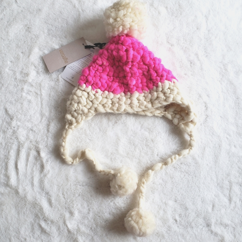 Anthropologie veroalfie hand knitted hat